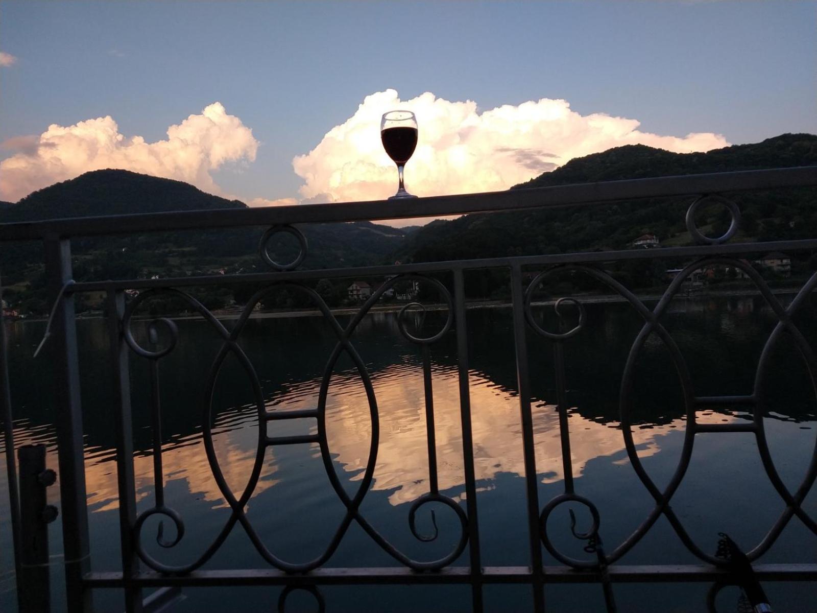 Vila Oaza - Zvornicko Jezero Zvornik Kültér fotó